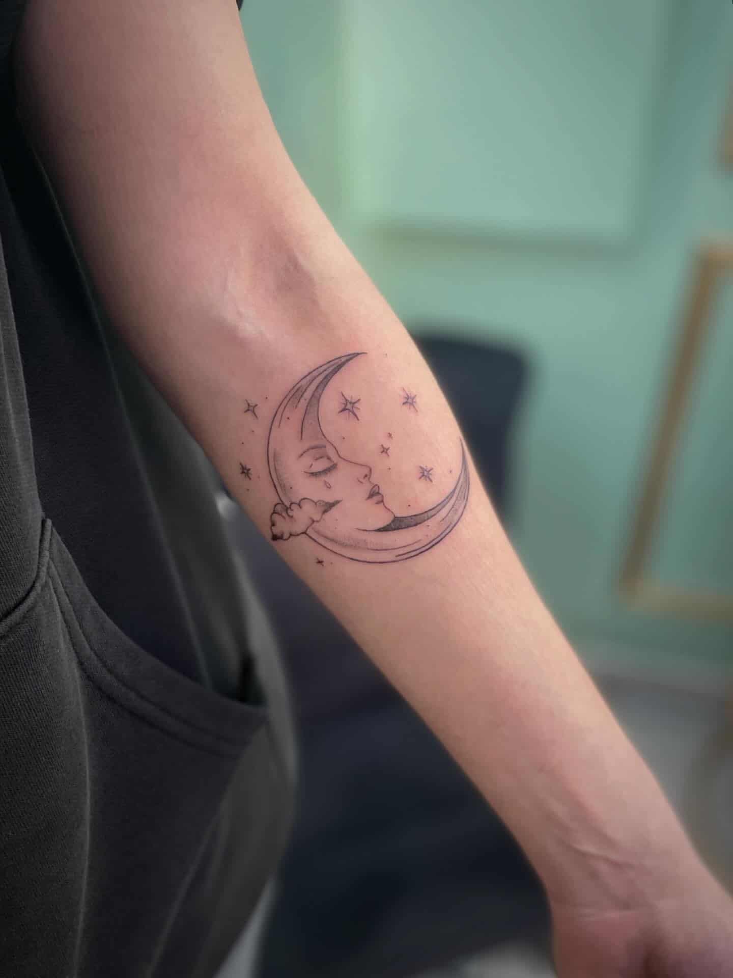 Tatouage créatif par Lucia - Studio féminin Fréjus